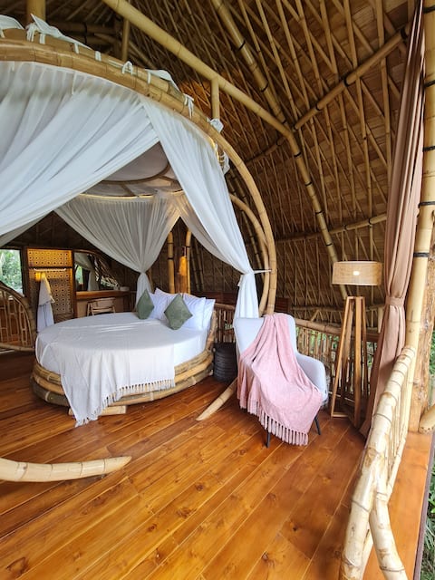 Umatreehouse. ecotreehouse_ bamboo house bali