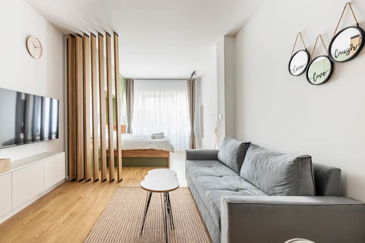 Nanda Studio Apartment - Free Private Parking