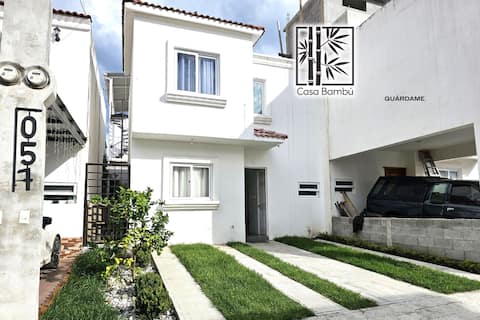 Casa Bambú /Z.5 central /Private, safe and family friendly