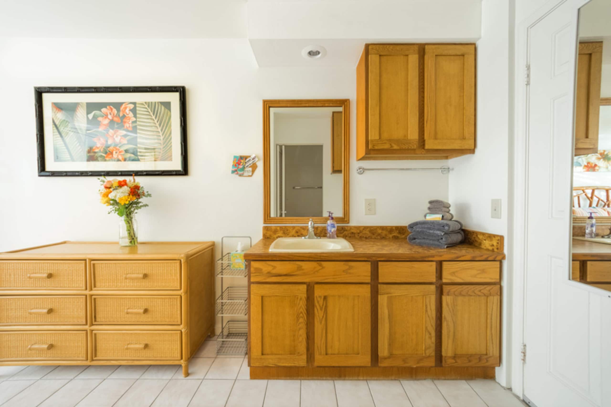 Condo in Kailua-Kona · ★4.74 · 1 bedroom · 1 bed · 1 bath - Image 8