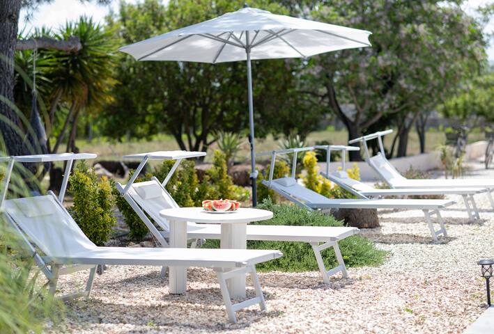 Villa Myricae with pool by Bianco Puglia Vacanze gallery image 2