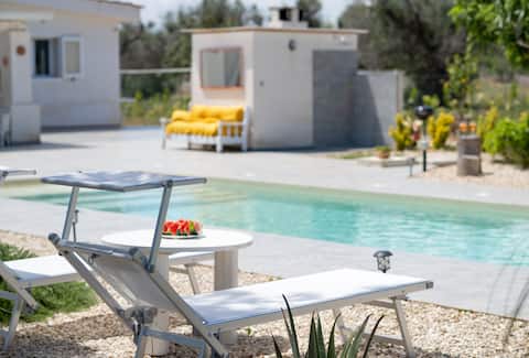 Successful Airbnb property: Villa Myricae with pool by BiancoPugliaVacanze in San Vito Dei Normanni