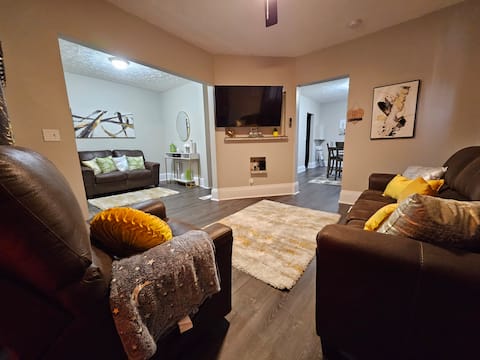 Top performing Airbnb: Elegant 4 BR in Cleveland in Hough
