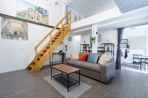 Alighieri Loft [Downtown]