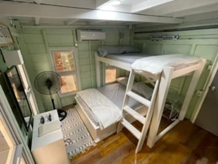 საძინებელი 1