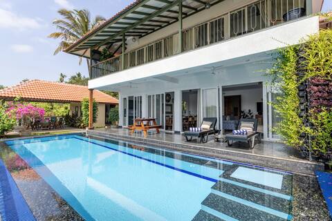 Villa Verona by Hireavilla, 6BR with Pool in Parra