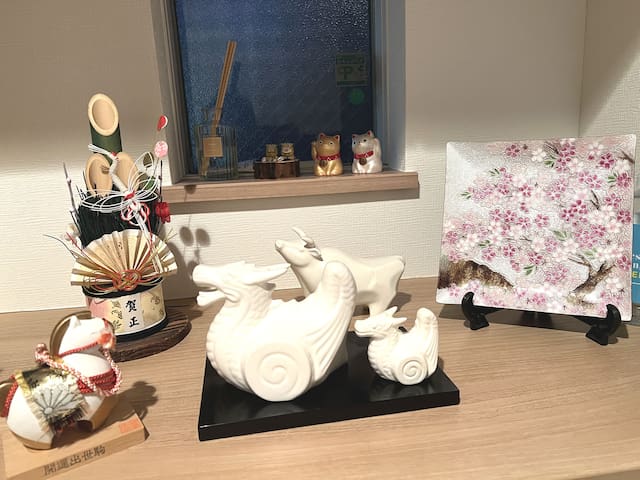 SALE!山手線鶯谷駅から5分、地下鉄入谷駅から7分、上野、浅草まで徒歩圏内、82㎡一軒家、WIFI