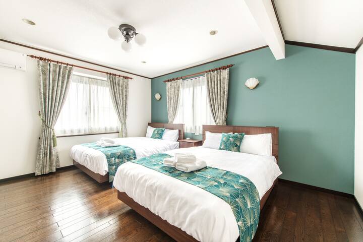 4-minute walk / 179㎡ – Accommodates 17 guests gallery image 4