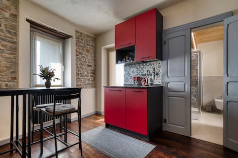 La Casa di Margot - Red