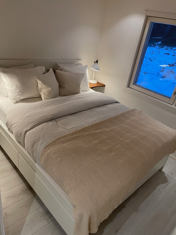 საძინებელი 1