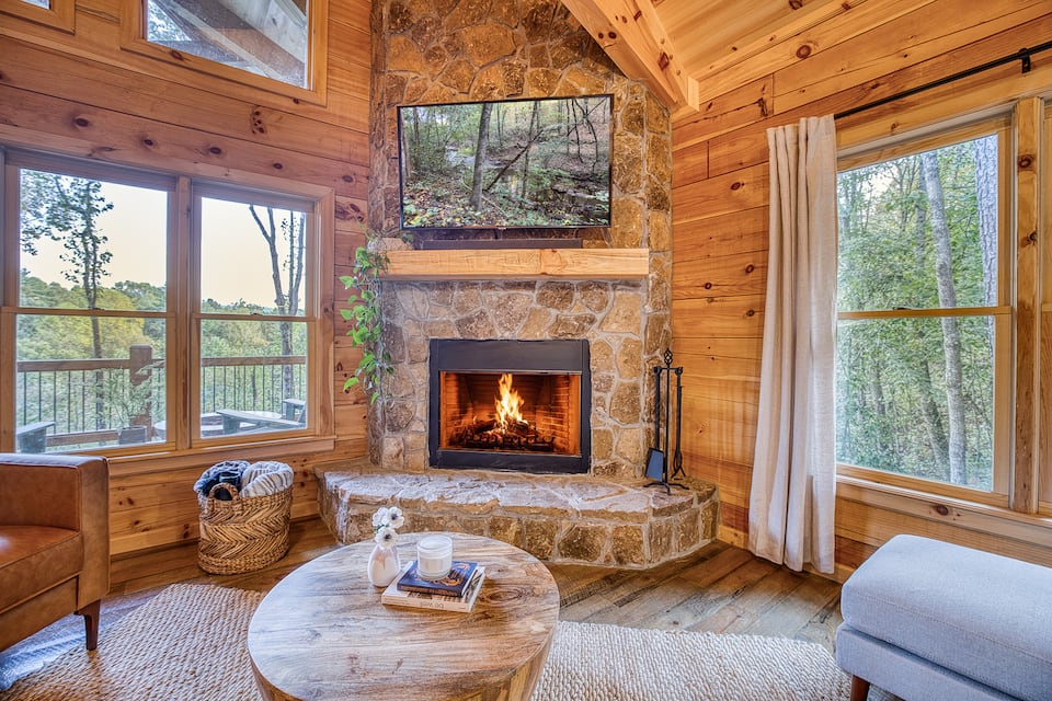 The Buck and Horn, a log cabin by a creek, Ellijay, Georgia, United States, photo 4 of 10
