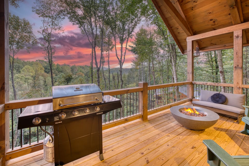 The Buck and Horn, a log cabin by a creek, Ellijay, Georgia, United States, photo 2 of 10