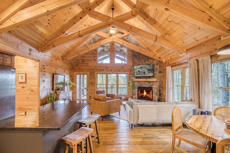 The Buck and Horn, a log cabin by a creek, Ellijay, Georgia, United States, photo 6 of 10