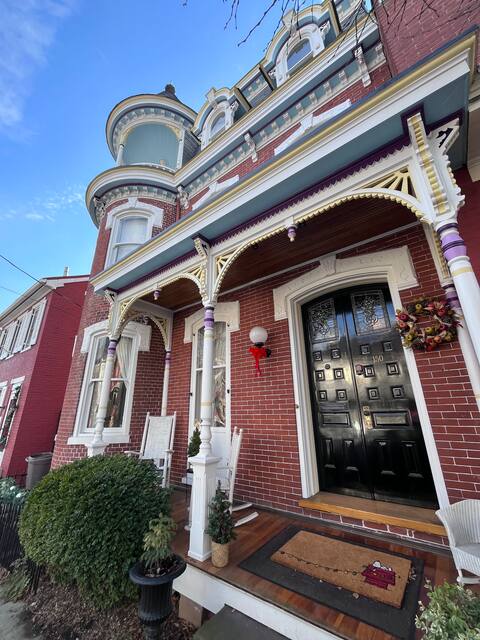 Historic Carlisle Queen Anne