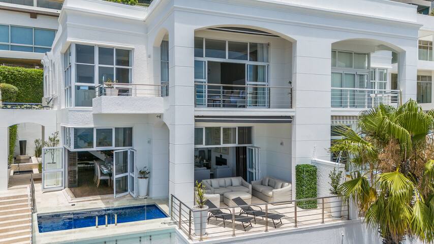 Ocean View Elegance – Majestic villa in Bantry Bay gallery image 4