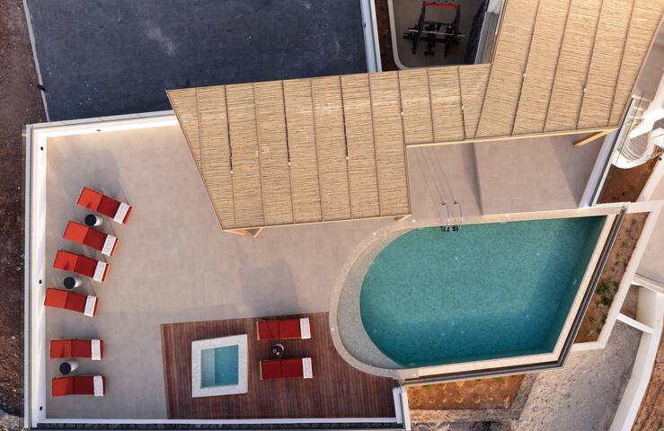 Scenic Pool Villa with Sunset & Sea View gallery image 3