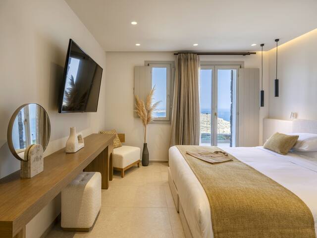 Scenic Pool Villa with Sunset & Sea View gallery image 5