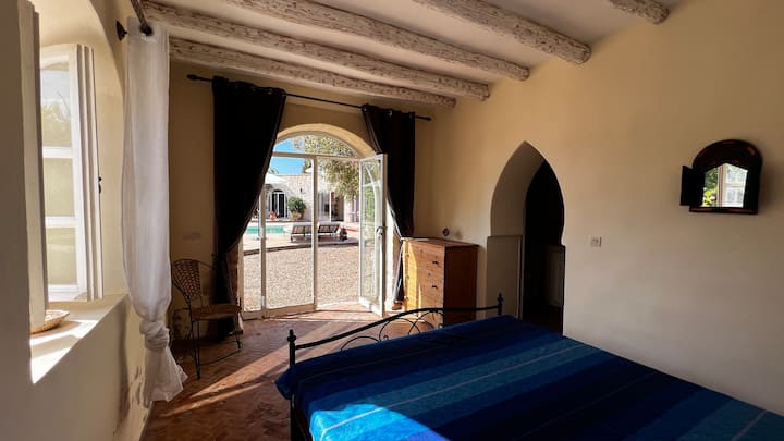 синя стая с директен пълен достъп до терасата 