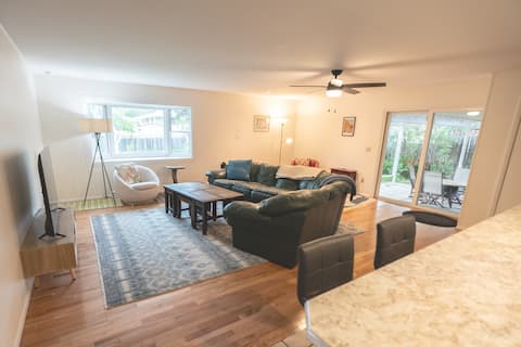 4 Bedrooms, Fenced Yard, Hot Tub