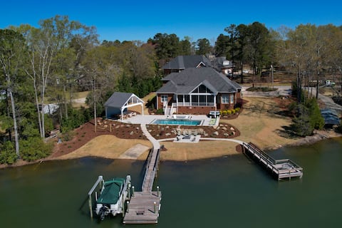 Luxury Lake Escape w/ Pool, Hot Tub, & more!