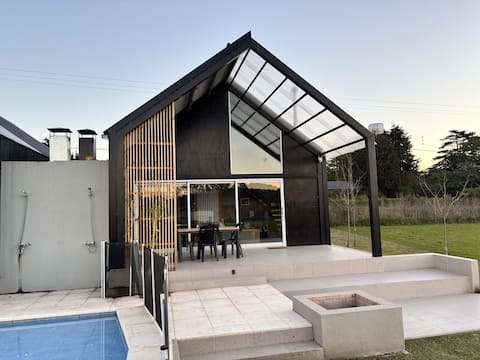 Cozy Barn: Stove & Sink in the Center