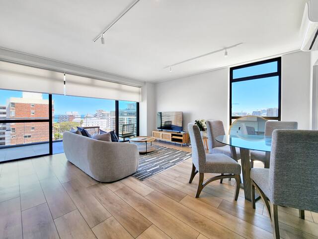 Luxurious 2 bed with beautiful views and generator gallery image 2