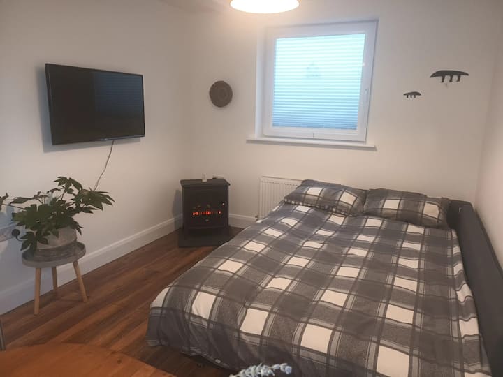 Connemara Lake View Apartment - Galway