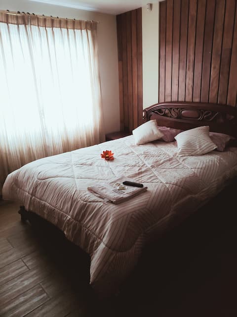 Modern apartment facing the Yaznán