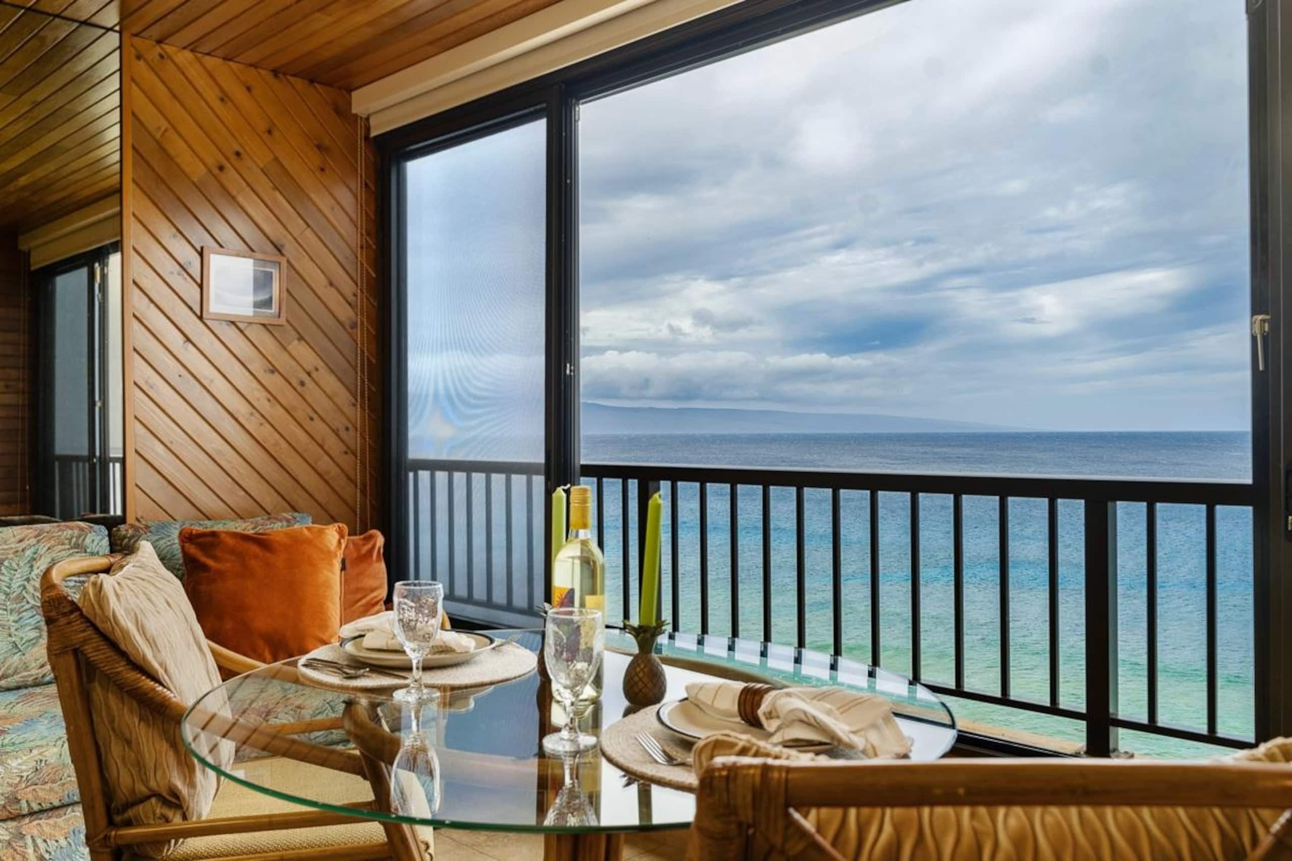 Condo in Lahaina · ★4.96 · Studio · 2 beds · 1 private bath - Image 4