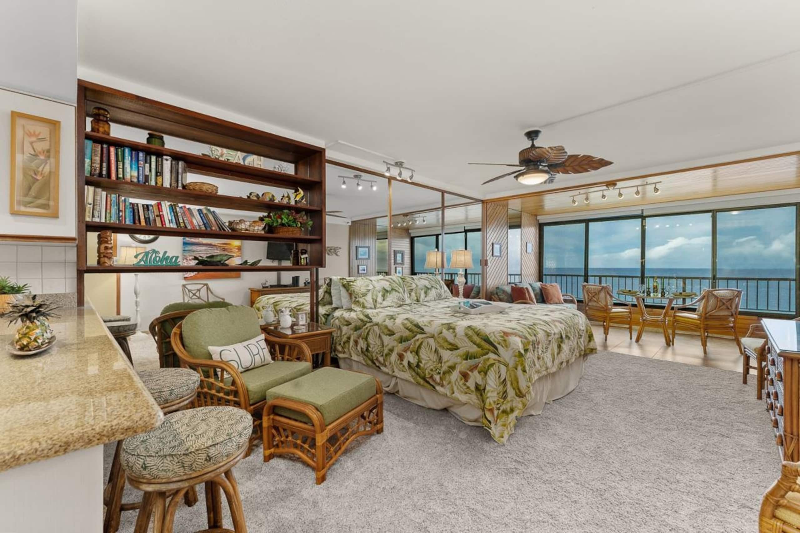 Condo in Lahaina · ★4.96 · Studio · 2 beds · 1 private bath - Image 13