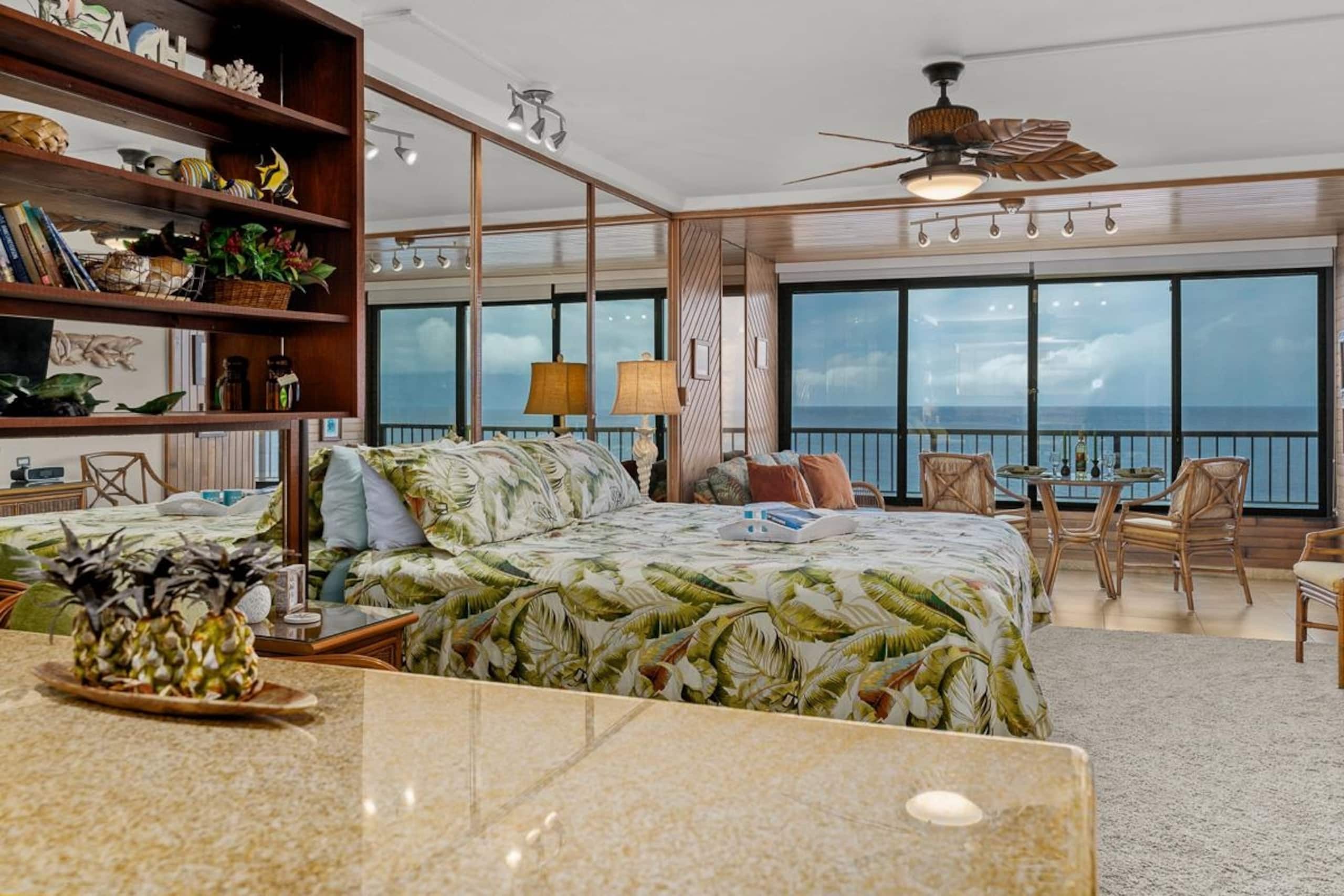 Condo in Lahaina · ★4.96 · Studio · 2 beds · 1 private bath - Image 14