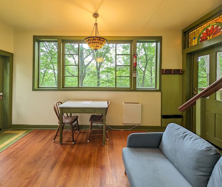 Chestnut Ridge Tree House - Athens, OH