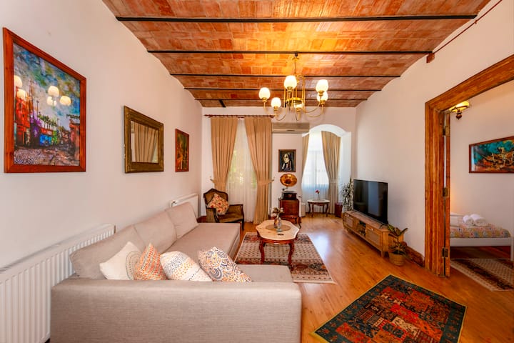 Vintage Flat Next To Galatatower - Beyoğlu