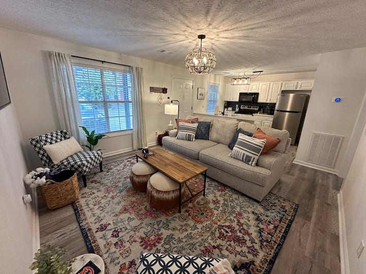 Walk To Campus Or Downtown Auburn! - Auburn, AL