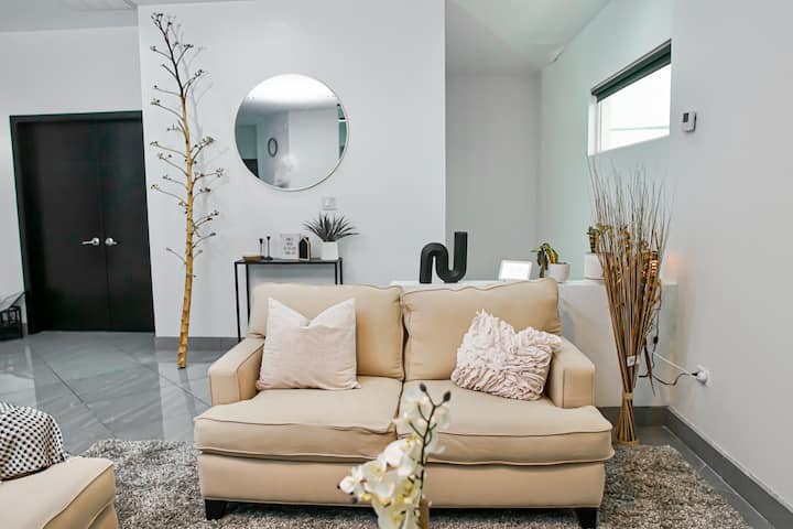 Casa Victoria: Modern luxury apartment