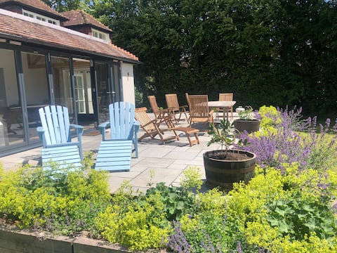 Allens Cottage, Exton.