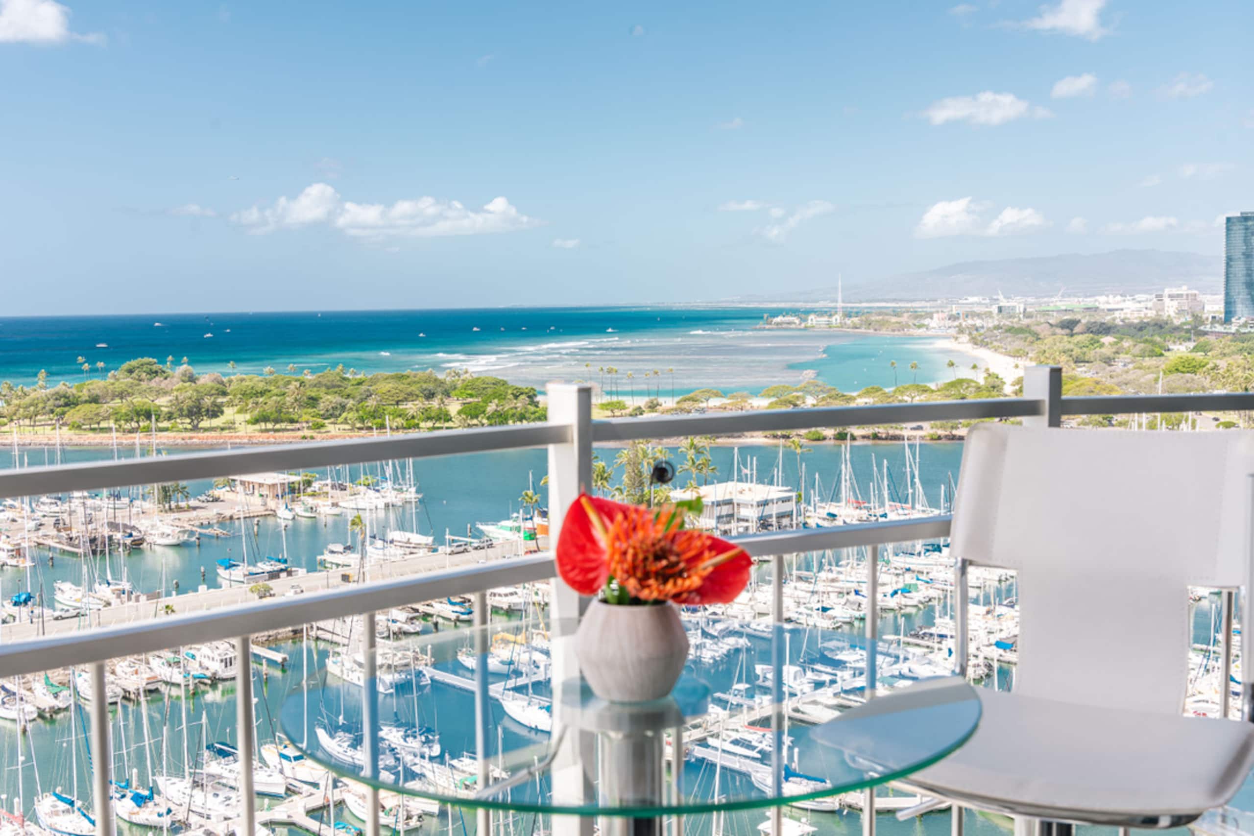 Luxury Oceanfront Penthouse - Waikiki Views - Image 36