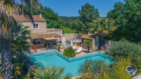 Beautiful Quiet Villa with Pool