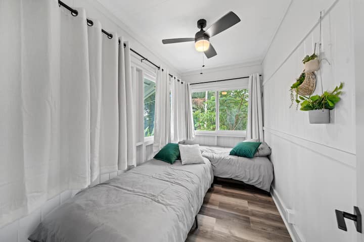 Paradise Haven - Cottage Unit A
غرفة النوم - سريران مزدوجان 