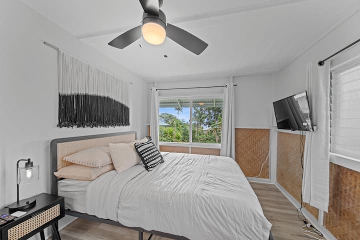 Peaceful Haven - Cottage Unit B
غرفة نوم - سرير بحجم كبير 