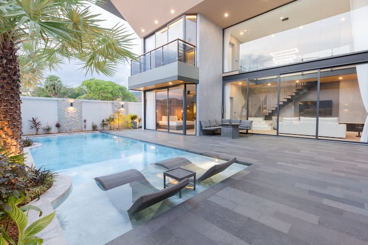Amazing 3br Private Pool Villa In Rawai - Phuket