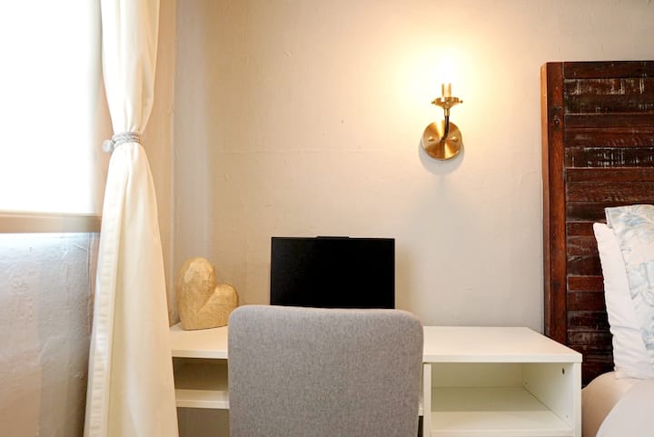 غرفة النوم 2