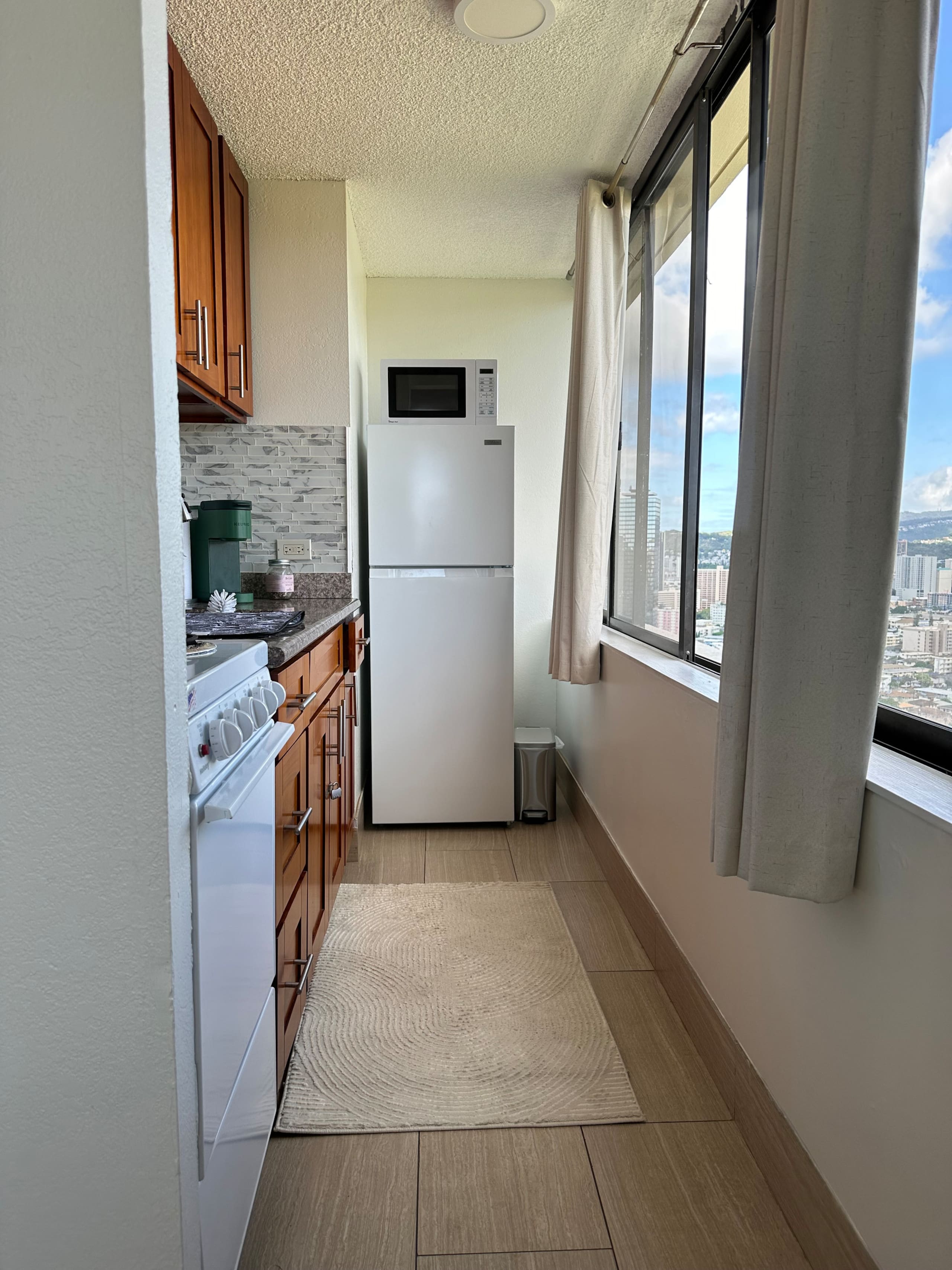 Condo in Honolulu · ★4.75 · 1 bedroom · 1 bed · 1 bath - Image 8
