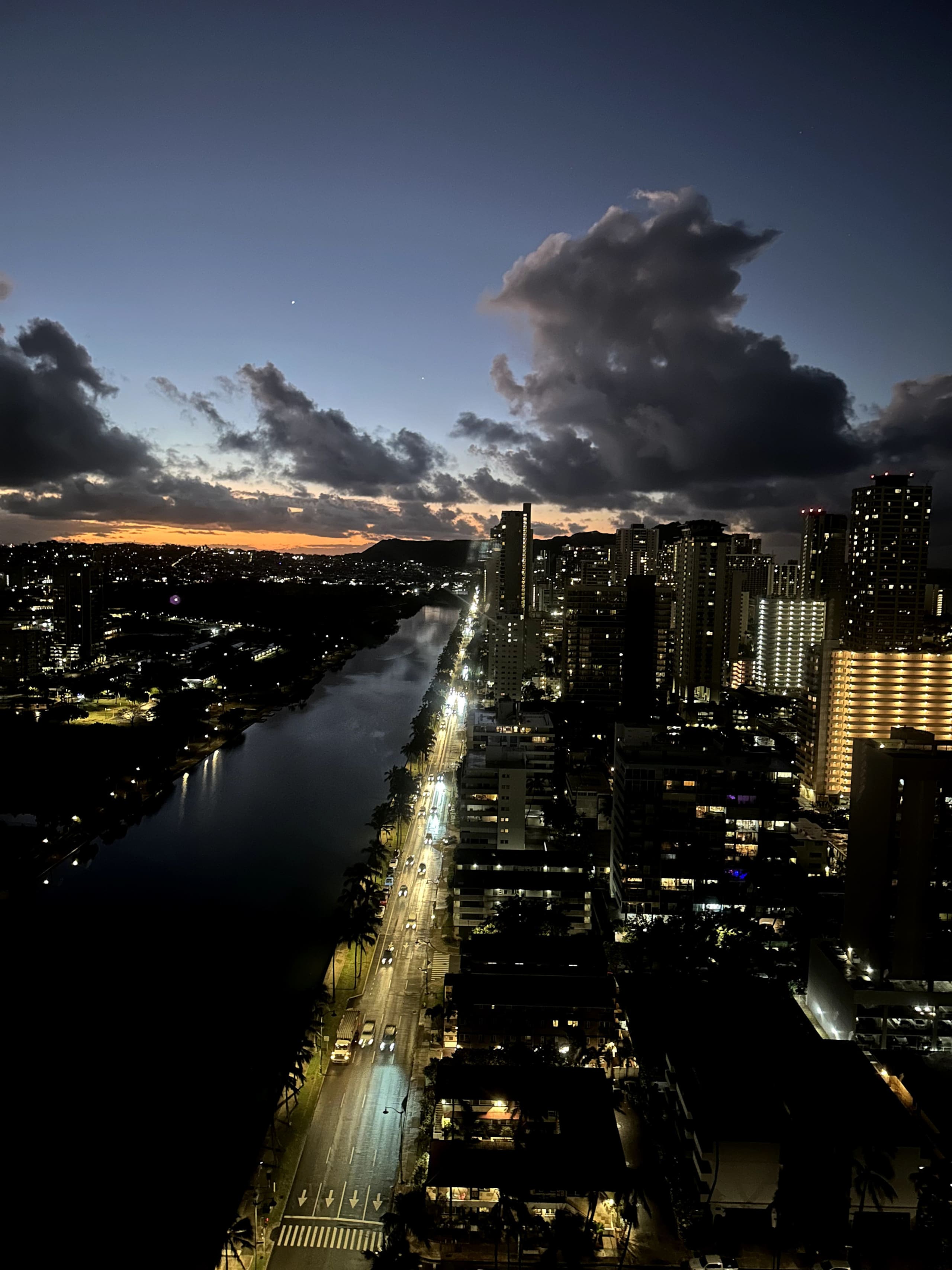 Condo in Honolulu · ★4.75 · 1 bedroom · 1 bed · 1 bath - Image 5