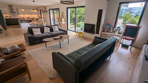 Popular Airbnb listing: Family villa with pool in Saint Herblain
