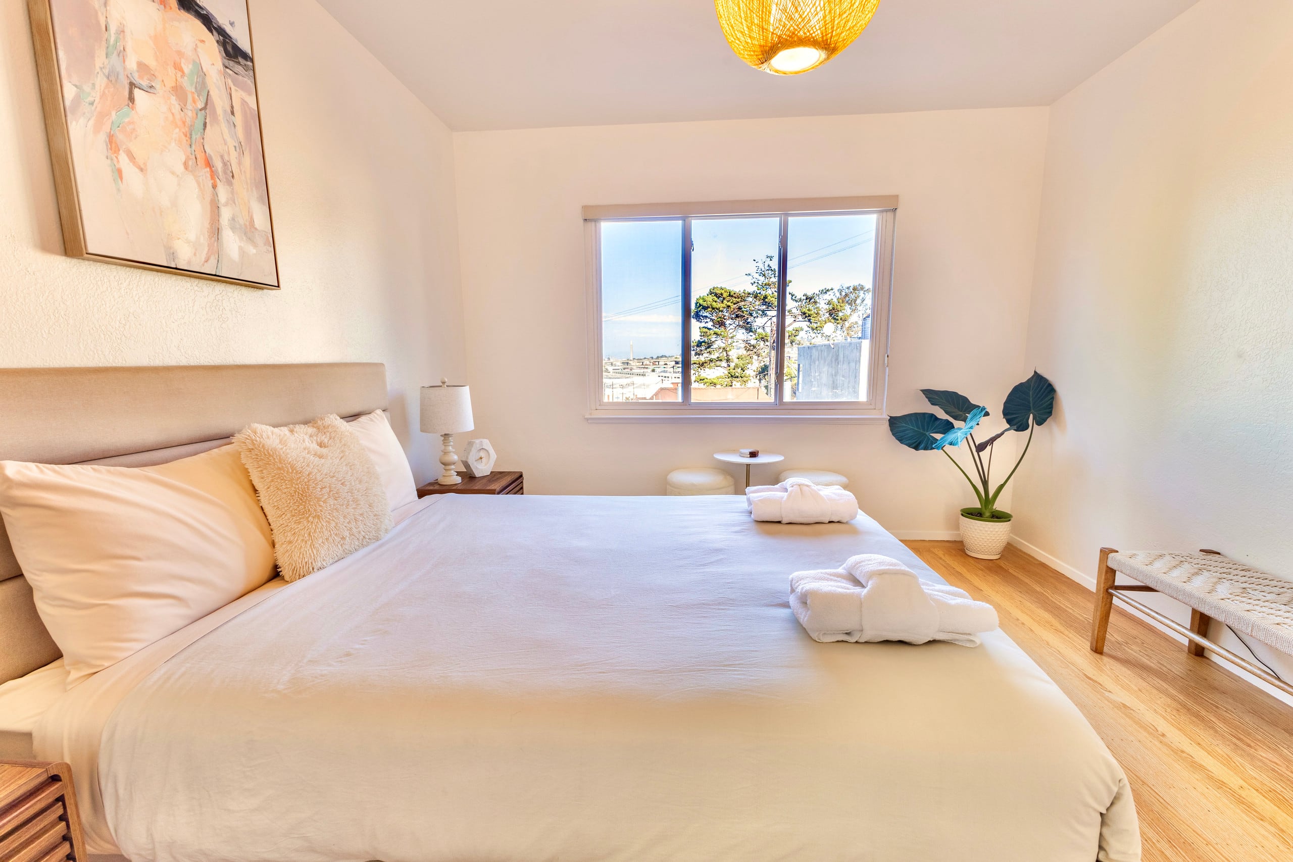 Home in San Francisco · ★4.89 · 3 bedrooms · 3 beds · 1 bath - Image 35