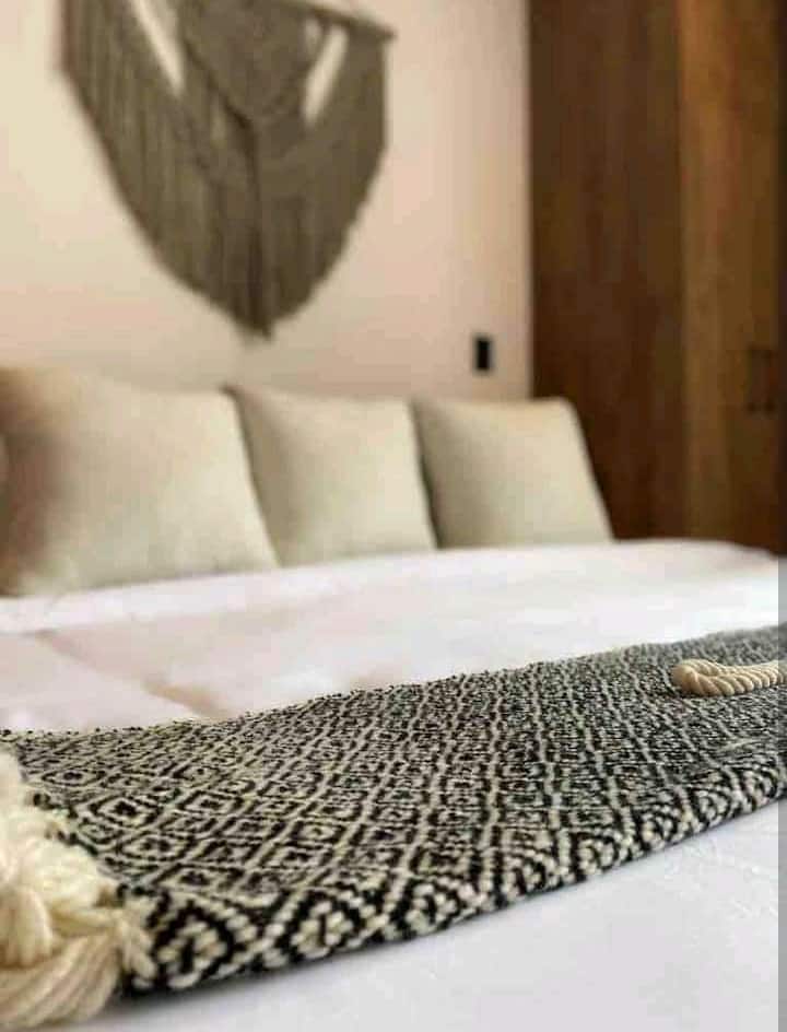 ЕКСТРА УДОБЕН БРАЧЕН КРЕВЕТ (ШИРОК 150-179 СМ), ЛУКСУЗЕН ХОТЕЛСКИ ДУШЕК