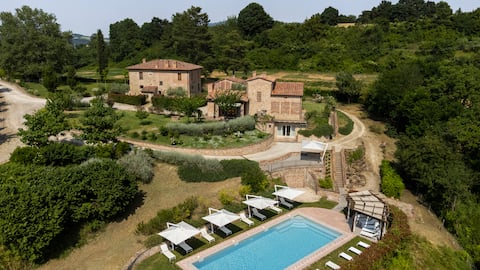 Borgo Giorgione | 18 Guests | Exclusive use