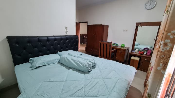 Dhomë gjumi 1