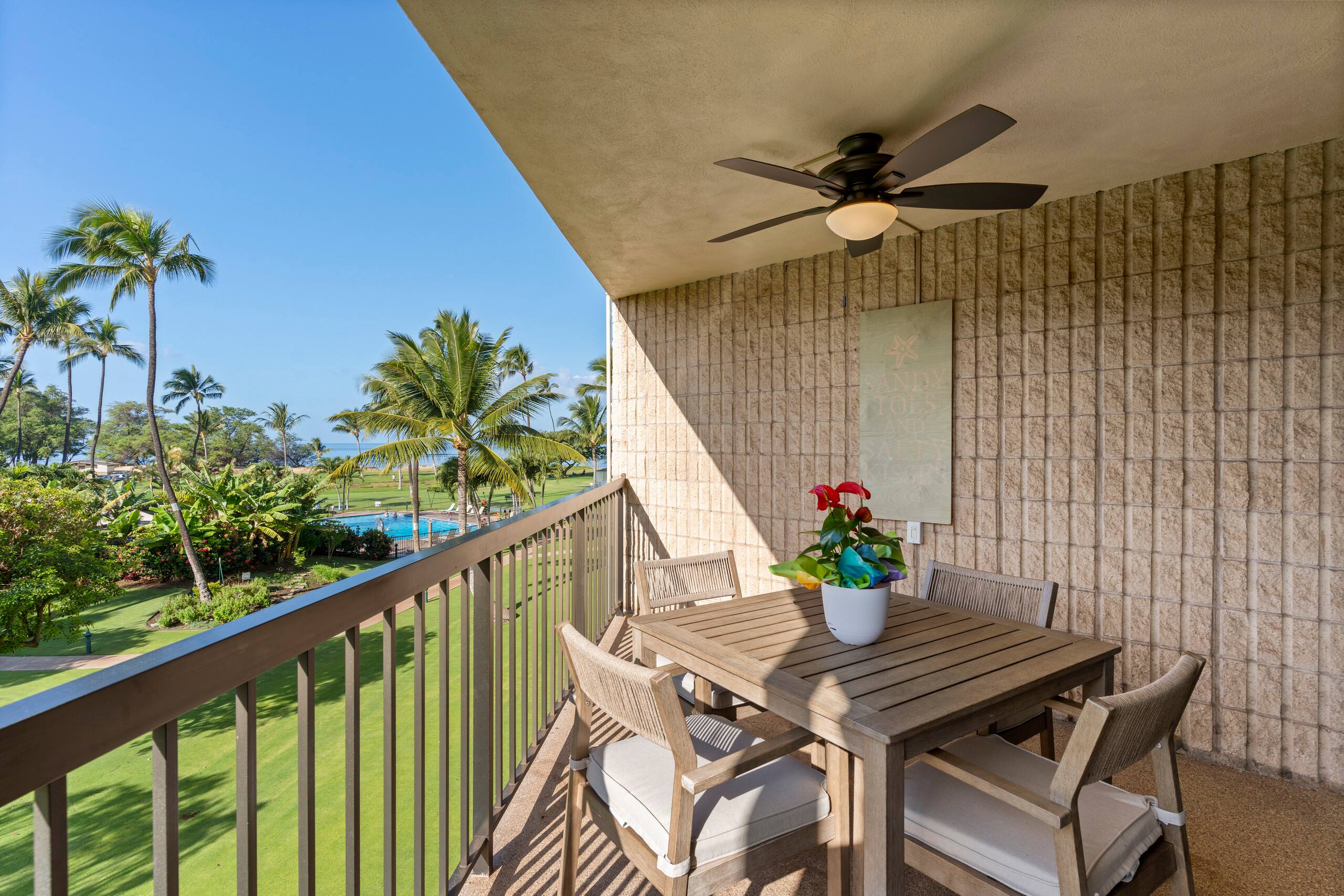 Beautifully remodeled beach front condo - Image 22